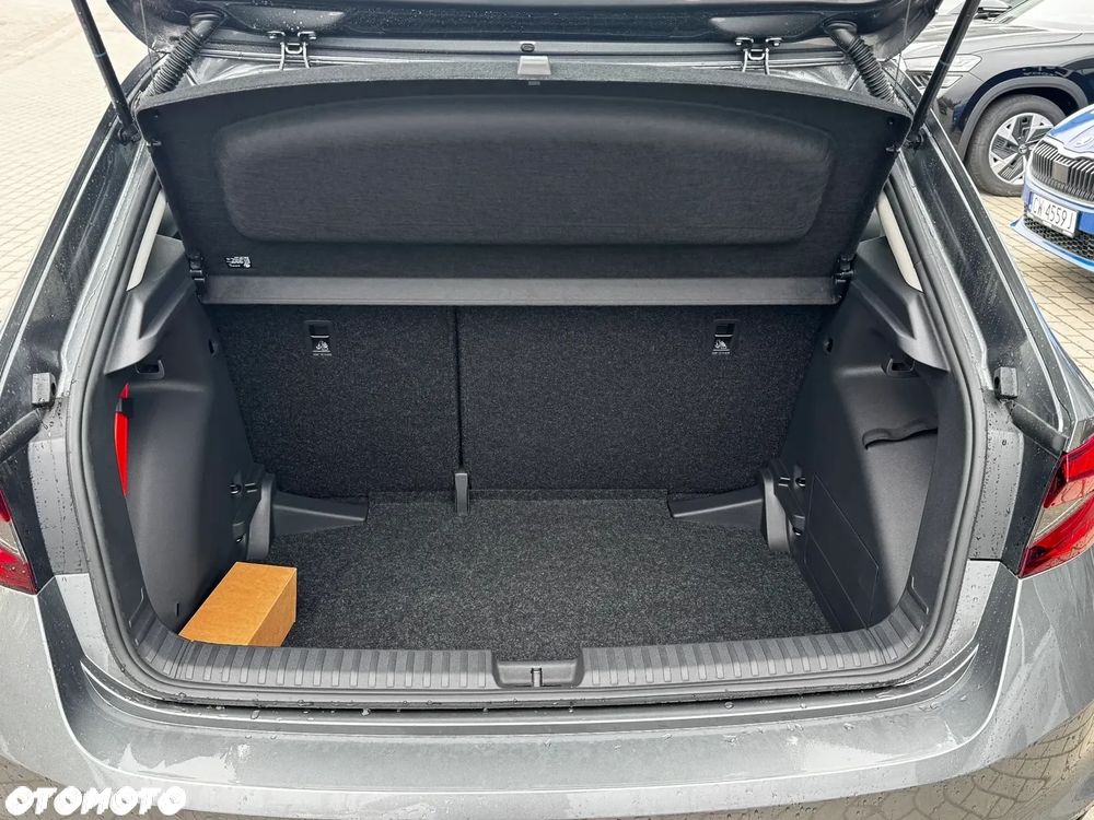 Skoda Fabia 1.0 Essence - 22