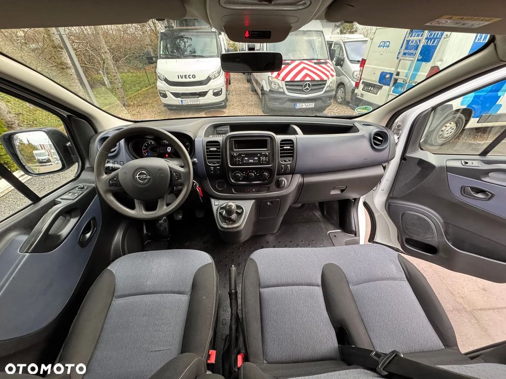 Opel VIVARO BRYGADÓWKA 6 MIEJSC KLIMATYZACJA - 26