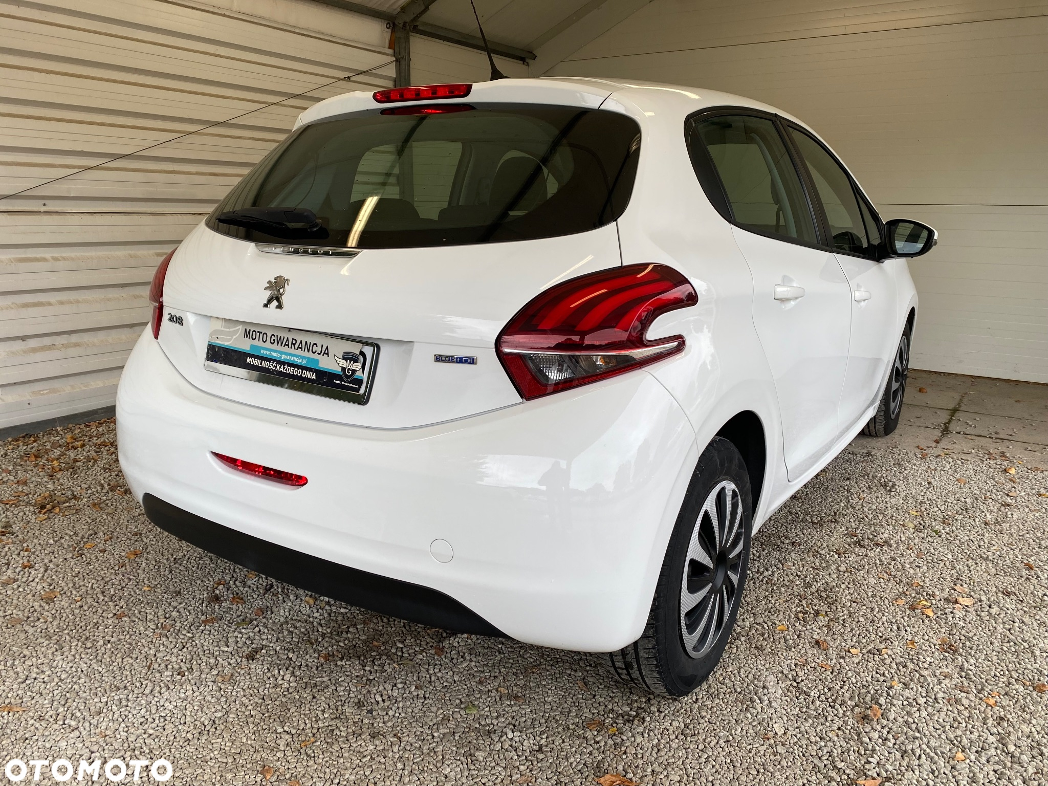 Peugeot 208 1.6 BlueHDi Active - 28