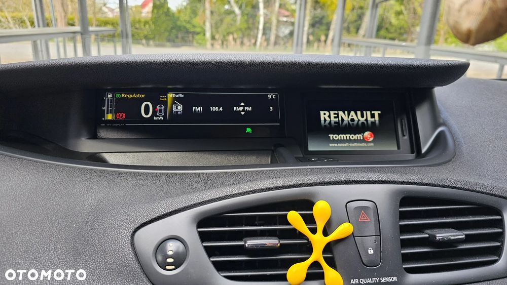 Renault Scenic - 17