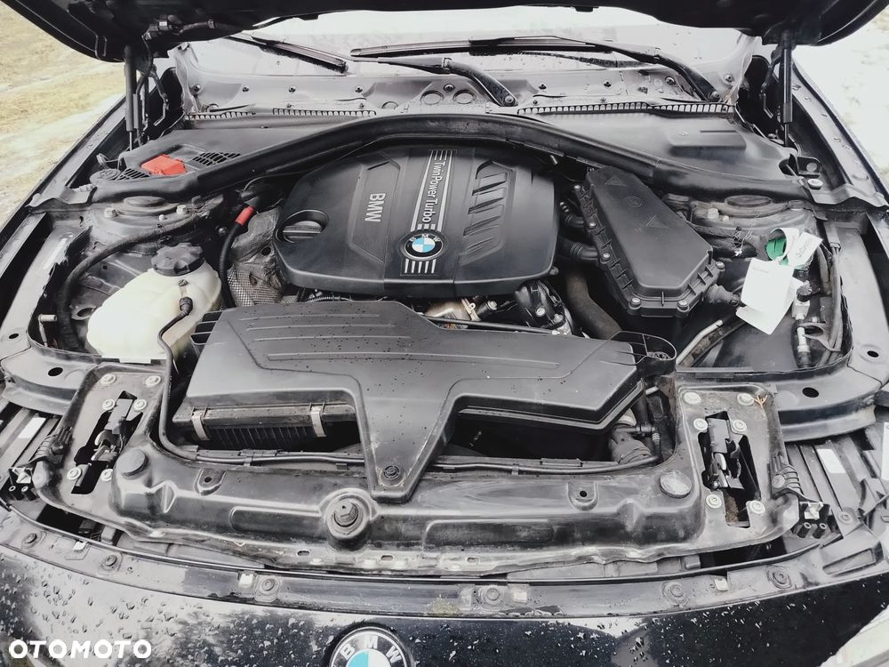 BMW Seria 3 318d Blue Performance Sport Line - 7