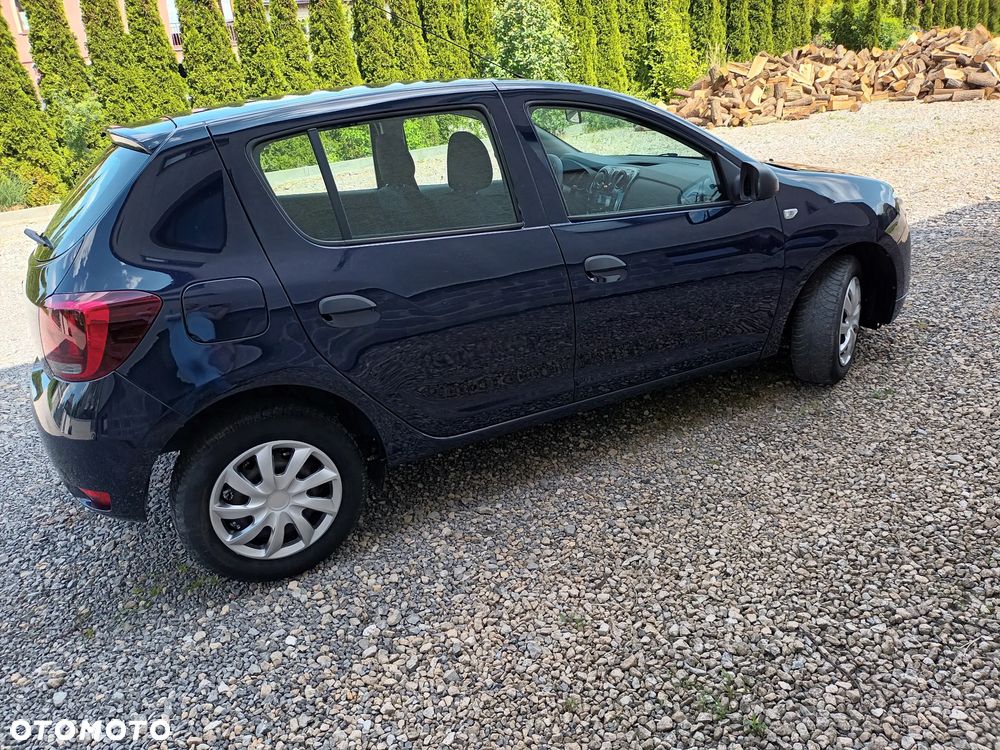 Dacia Sandero - 8