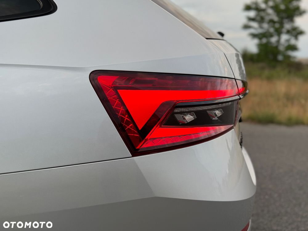 Skoda Superb 2.0 TDI SCR Sportline DSG - 12