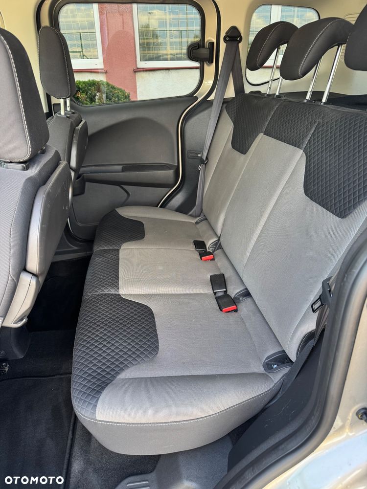 Ford Tourneo Courier 1.0 EcoBoost Titanium - 16