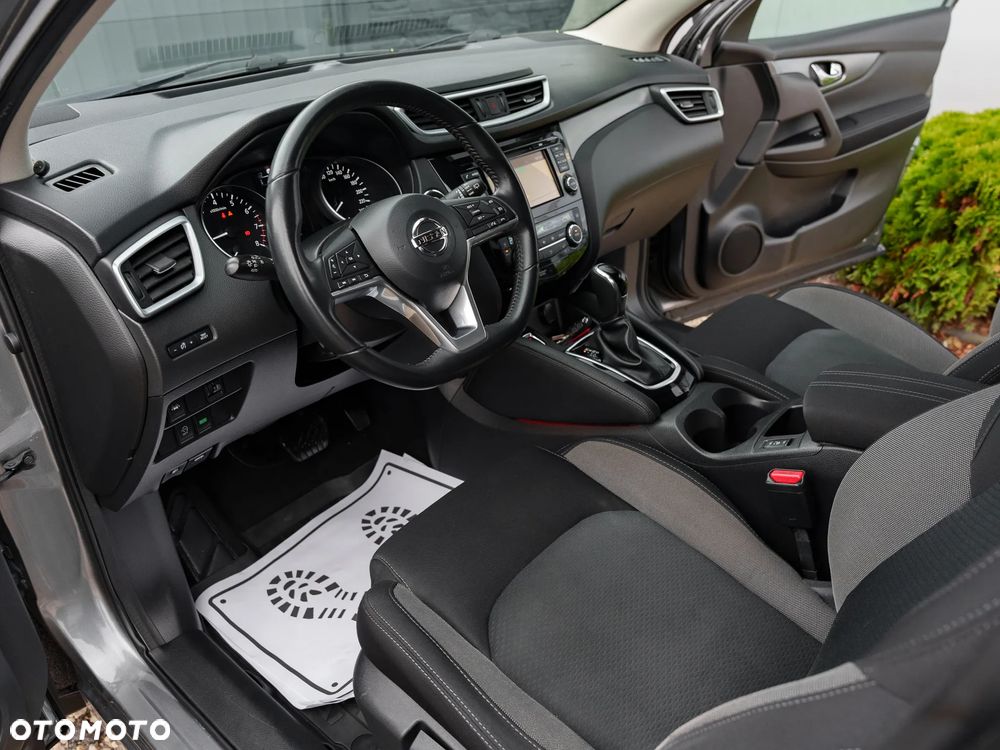 Nissan Qashqai 1.2 DIG-T N-Connecta Xtronic - 18