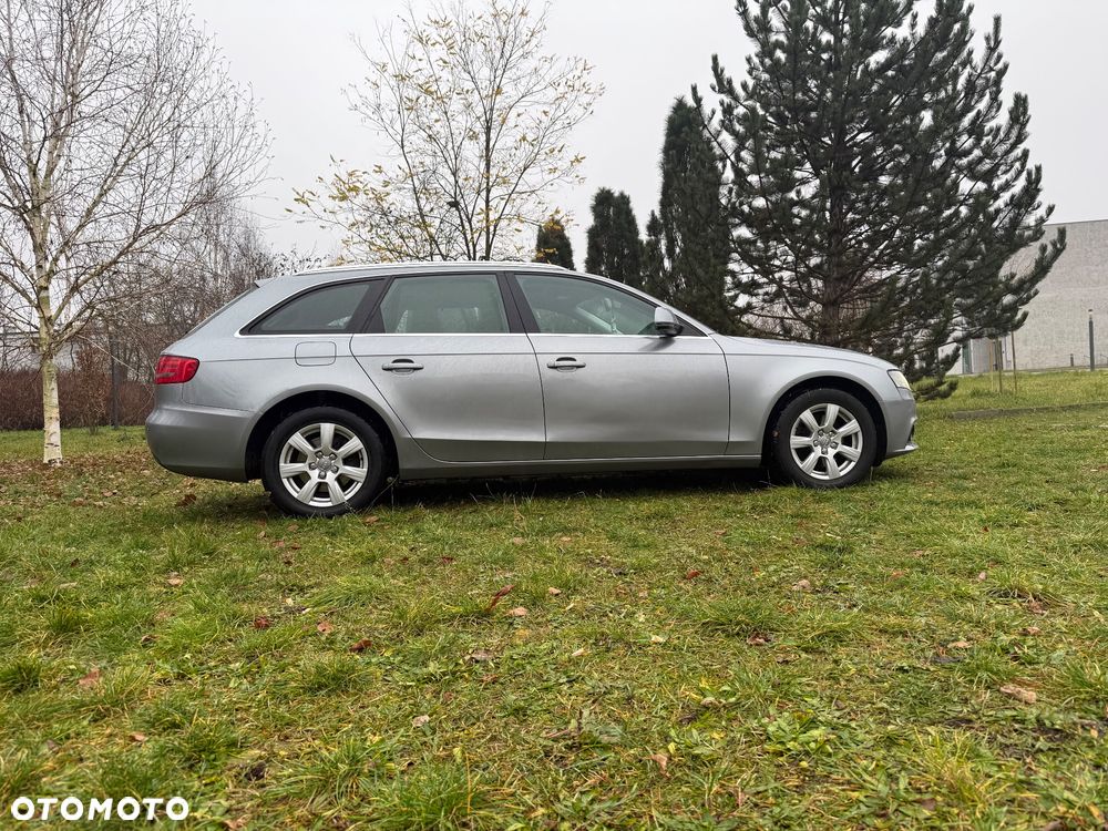 Audi A4 Avant 2.0 TDI DPF Ambiente - 13