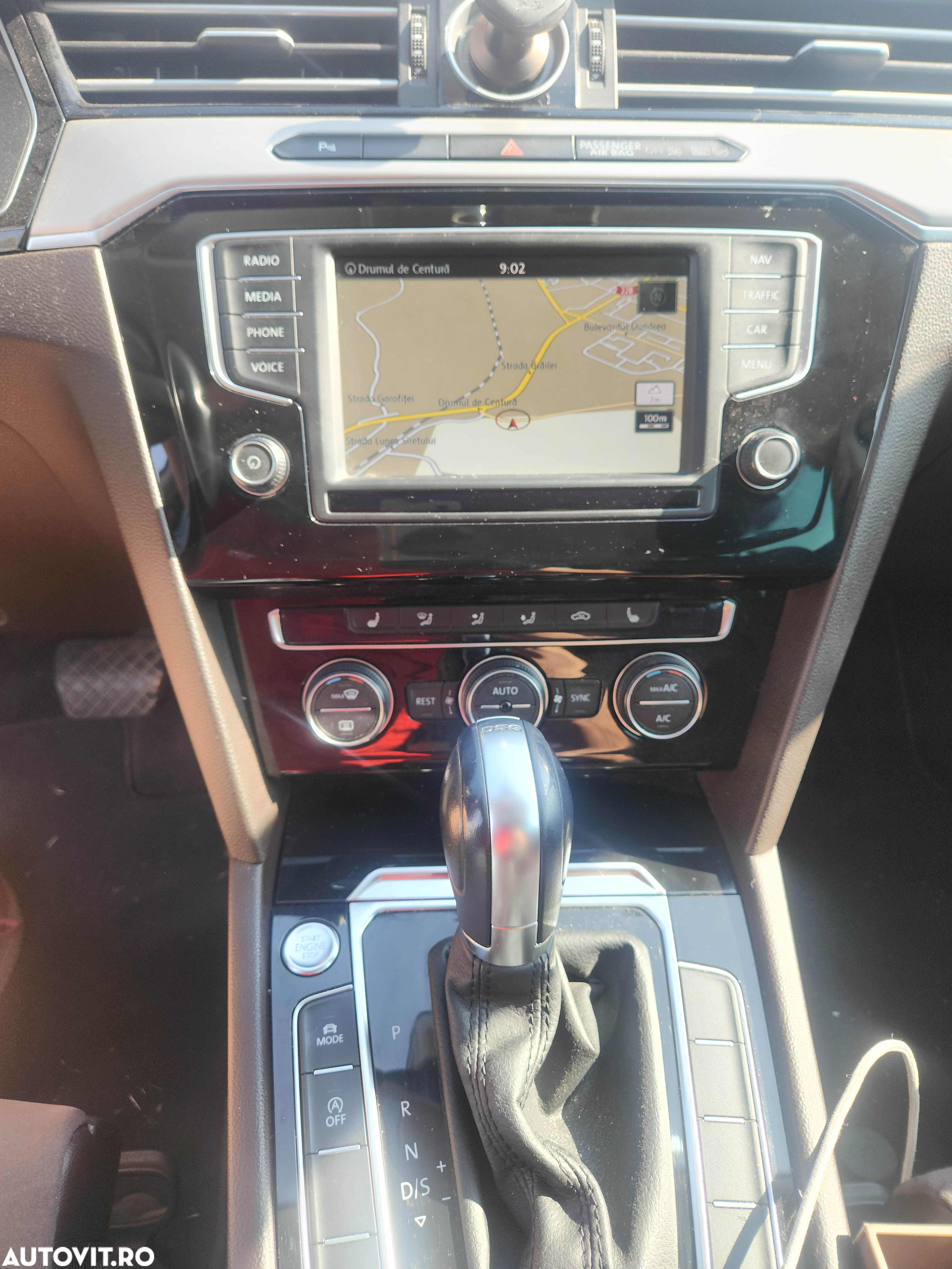 Volkswagen Passat Variant 2.0 TDI DSG Comfortline - 9