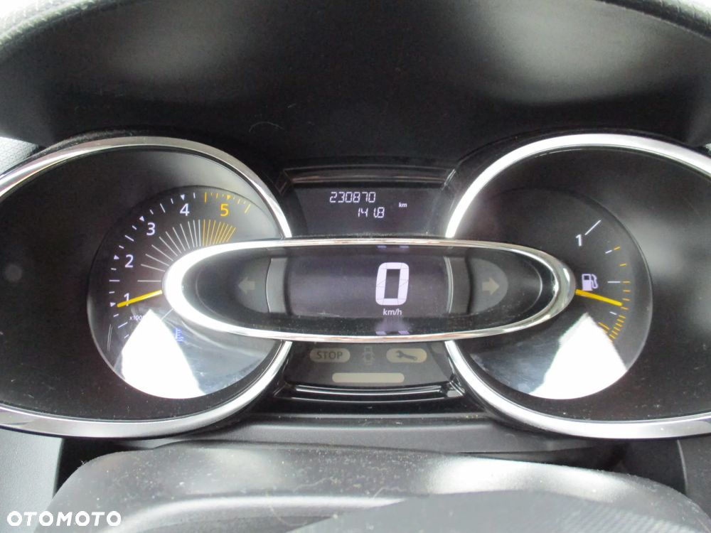 Renault Clio - 11