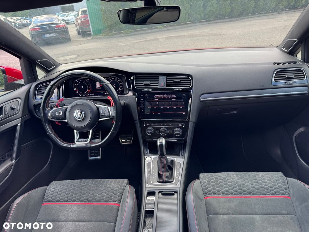 Volkswagen Golf GTI (BlueMotion Technology) DSG Performance - 24
