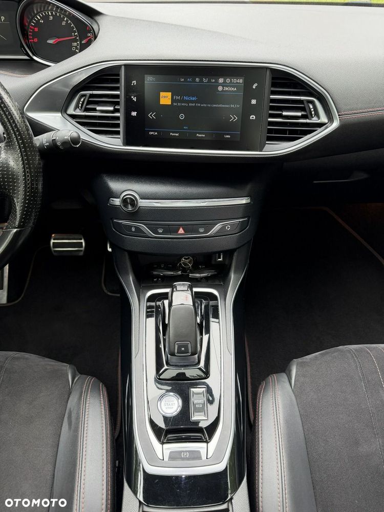 Peugeot 308 - 35