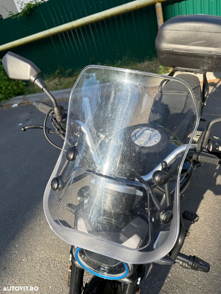 CF Moto 300 CL-X - 18