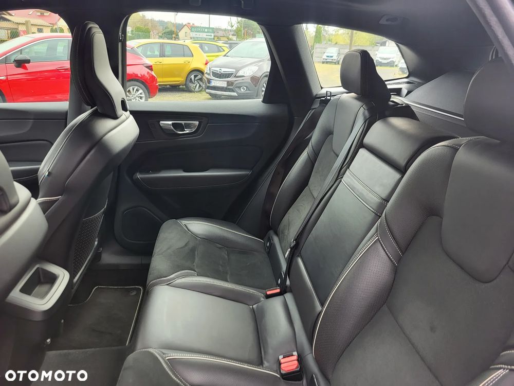 Volvo XC 60 D3 R-Design - 9
