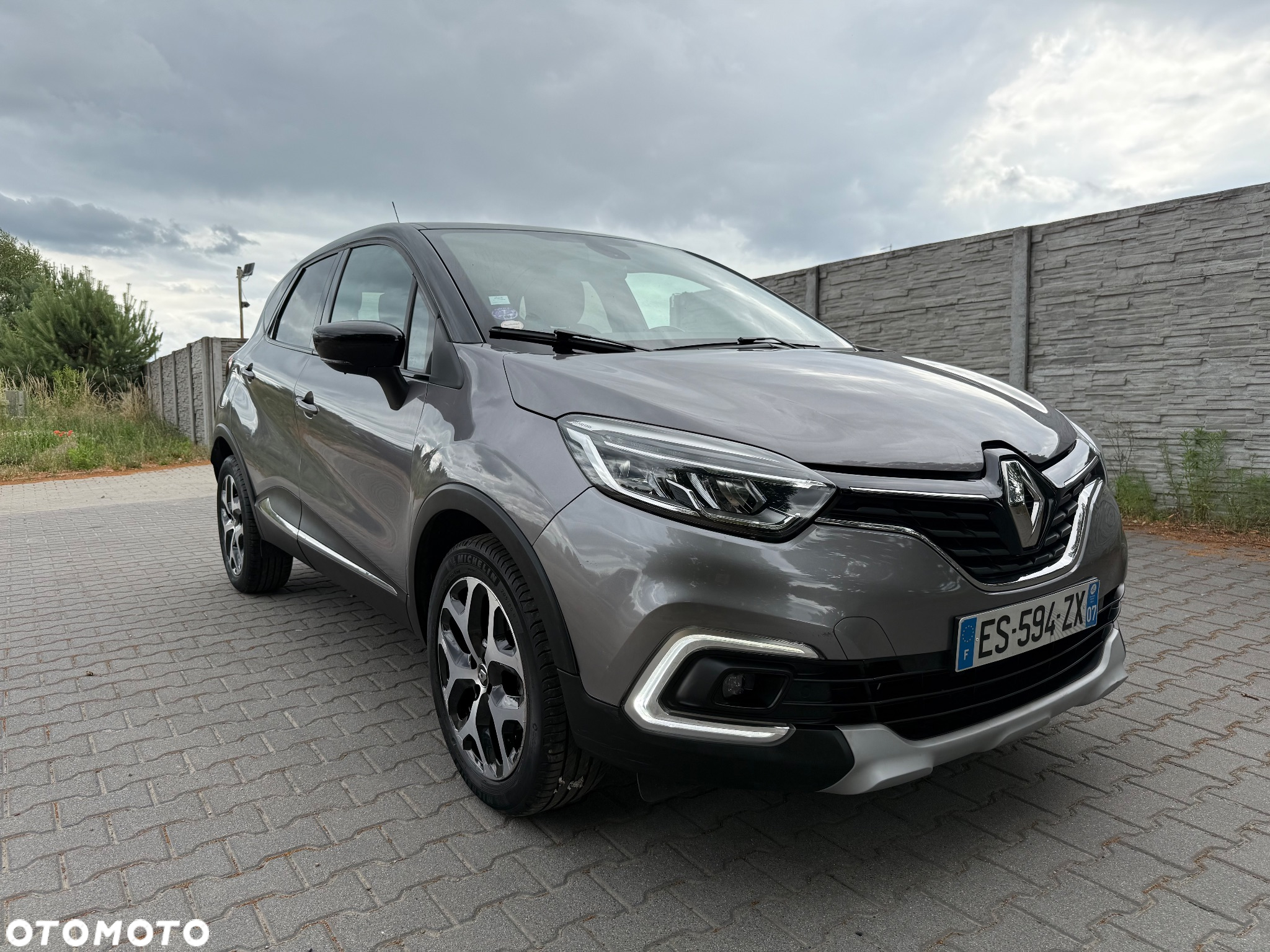 Renault Captur ENERGY TCe 120 EDC Bose Edition - 2