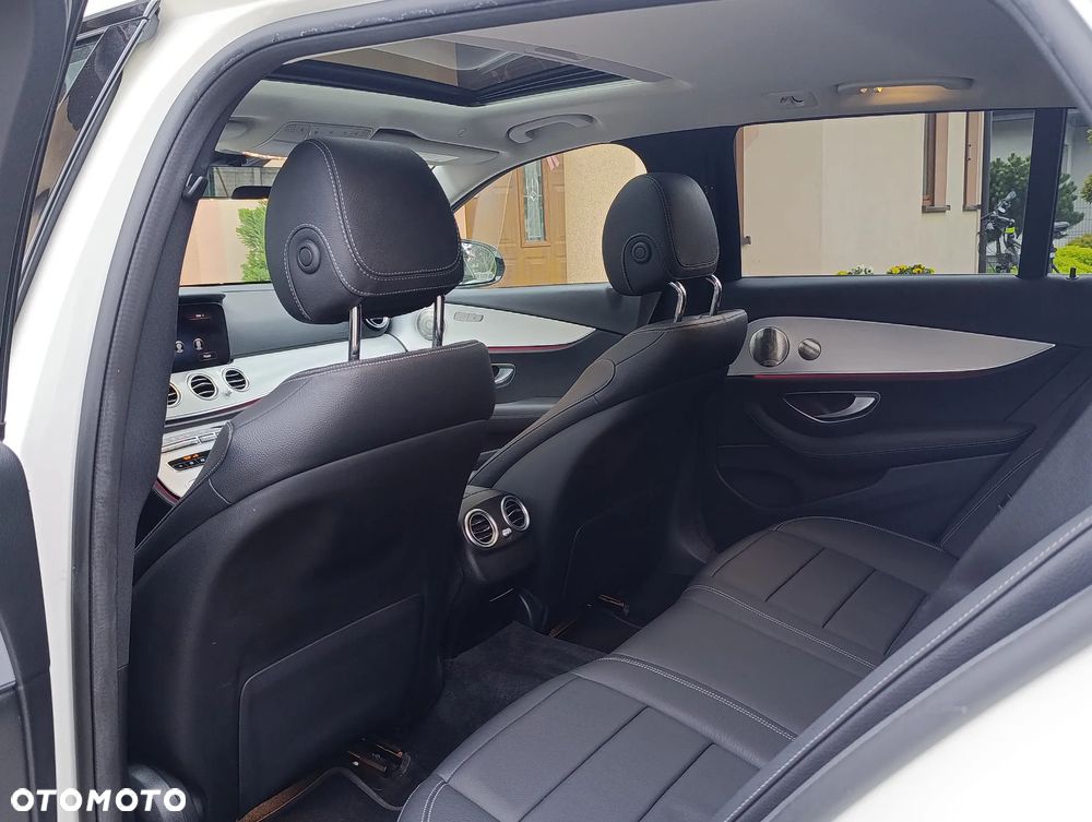 Mercedes-Benz Klasa E 300 de 9G-TRONIC Avantgarde - 25