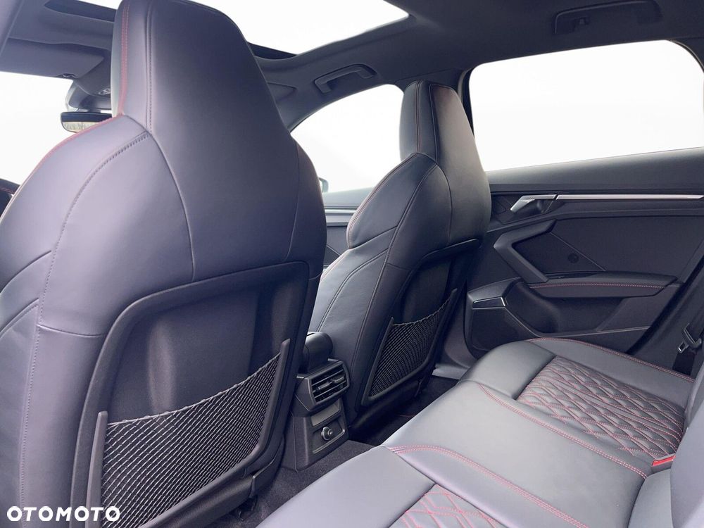 Audi S3 Sportback - 16