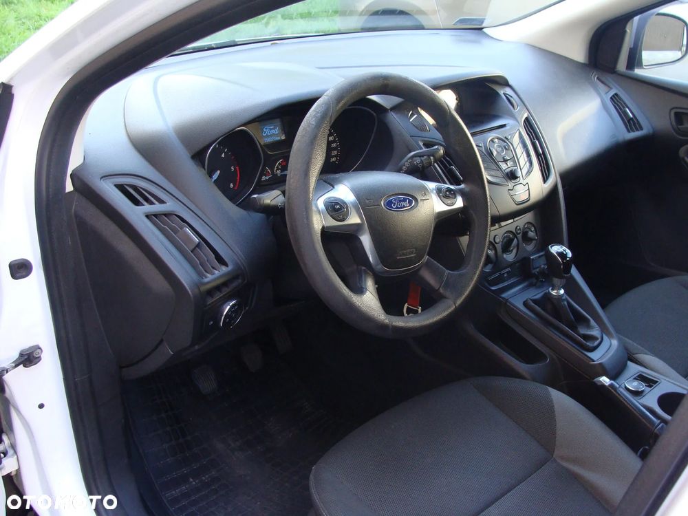 Ford Focus - 20
