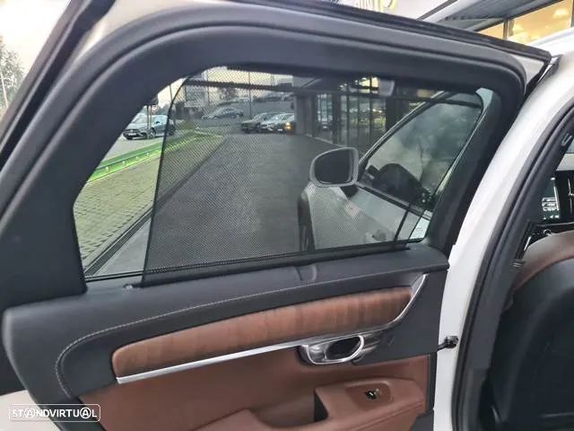 Volvo V90 Cross Country 2.0 D5 Pro AWD Geartronic - 32