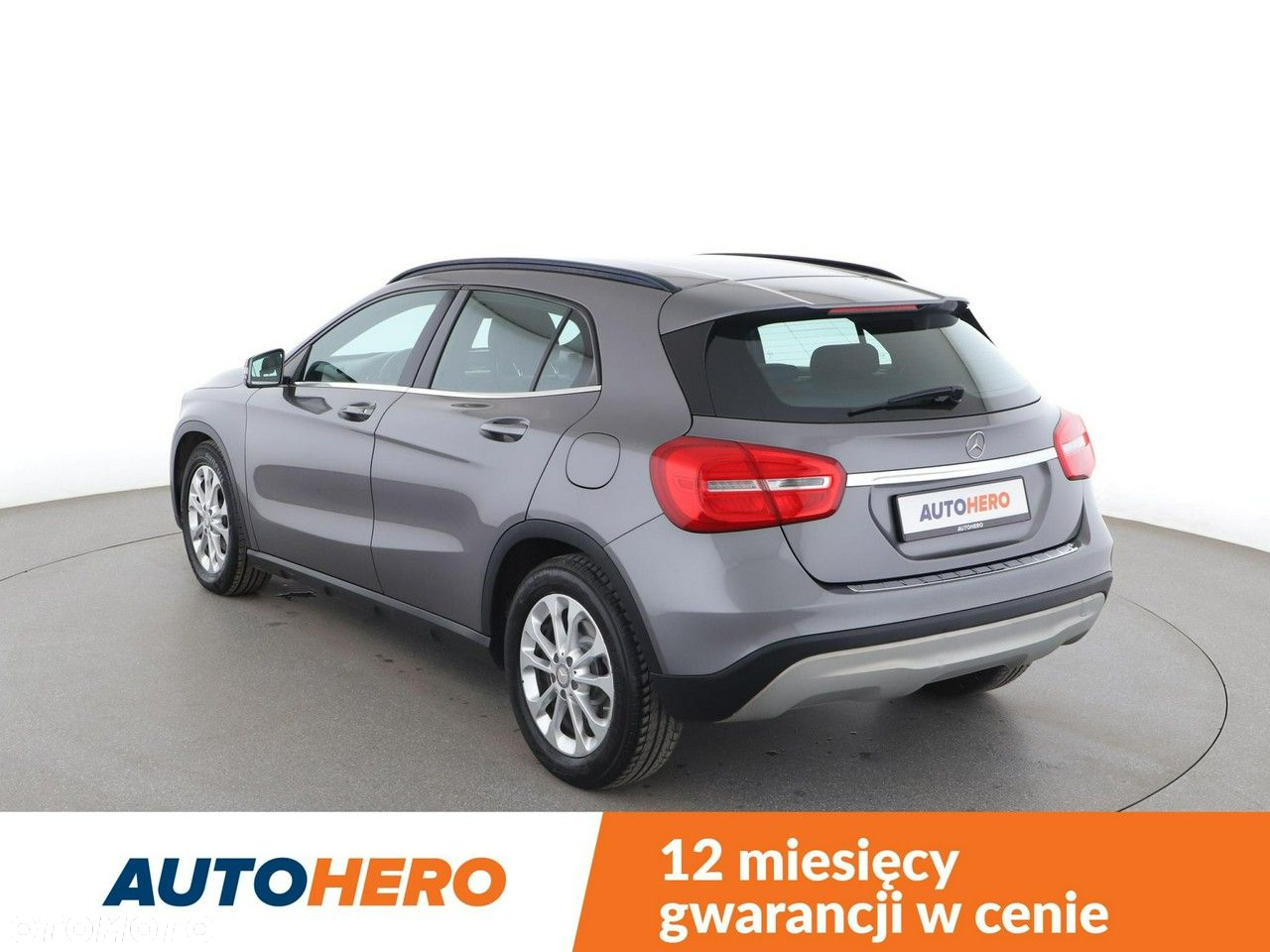 Mercedes-Benz GLA - 4
