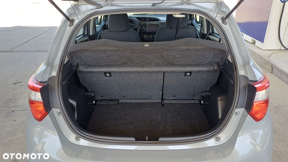 Toyota Yaris 1.5 Premium - 12