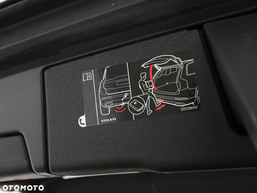 Volvo XC 60 D4 SCR R-Design - 41