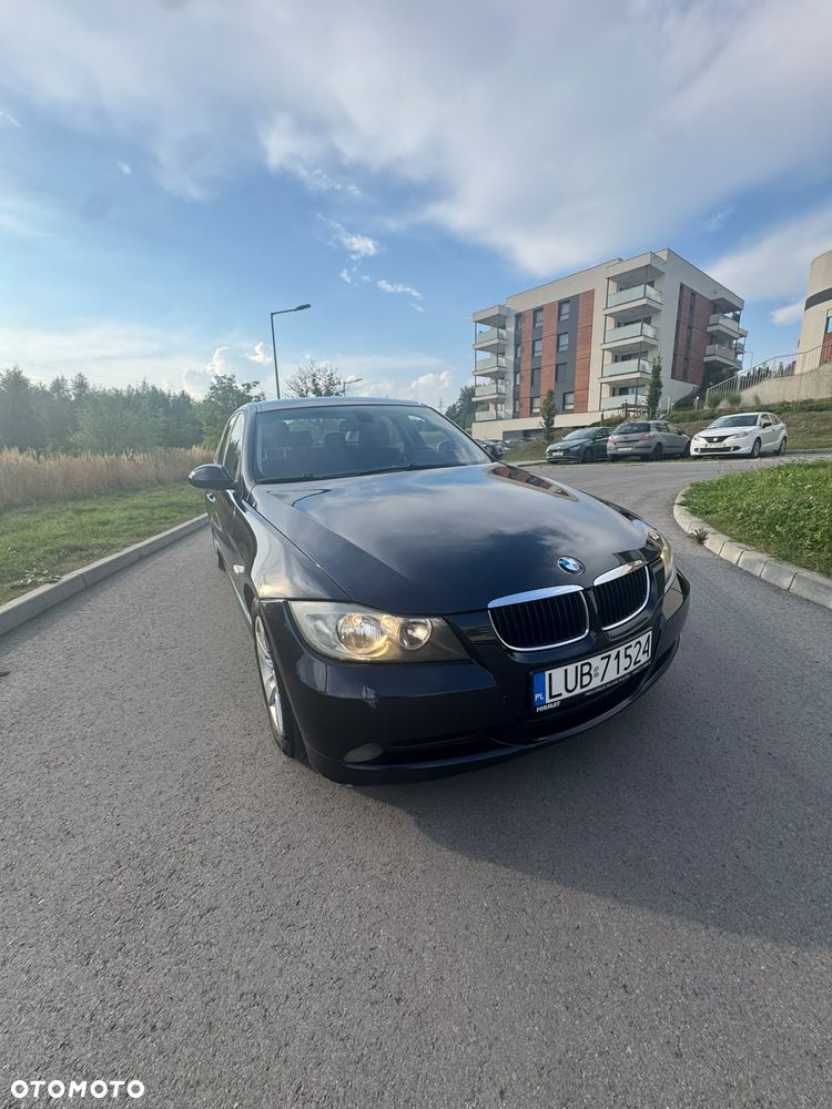 BMW Seria 3 318d - 1