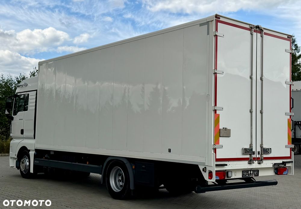 MAN TGX 18.360 / KONTENER / 18 EUROPALET / AUTOMAT / EURO 6 / SYPIALKA / ŁADOWNOŚĆ 7 728 KG / 2018 ROK / SPROWADZONY - 3