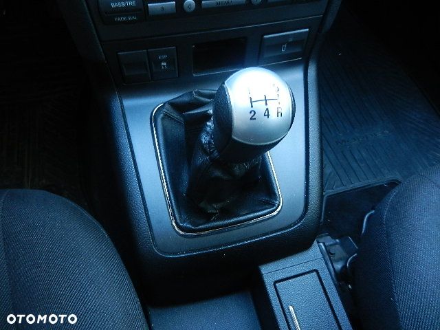 Ford Mondeo 1.8 Trend X - 12