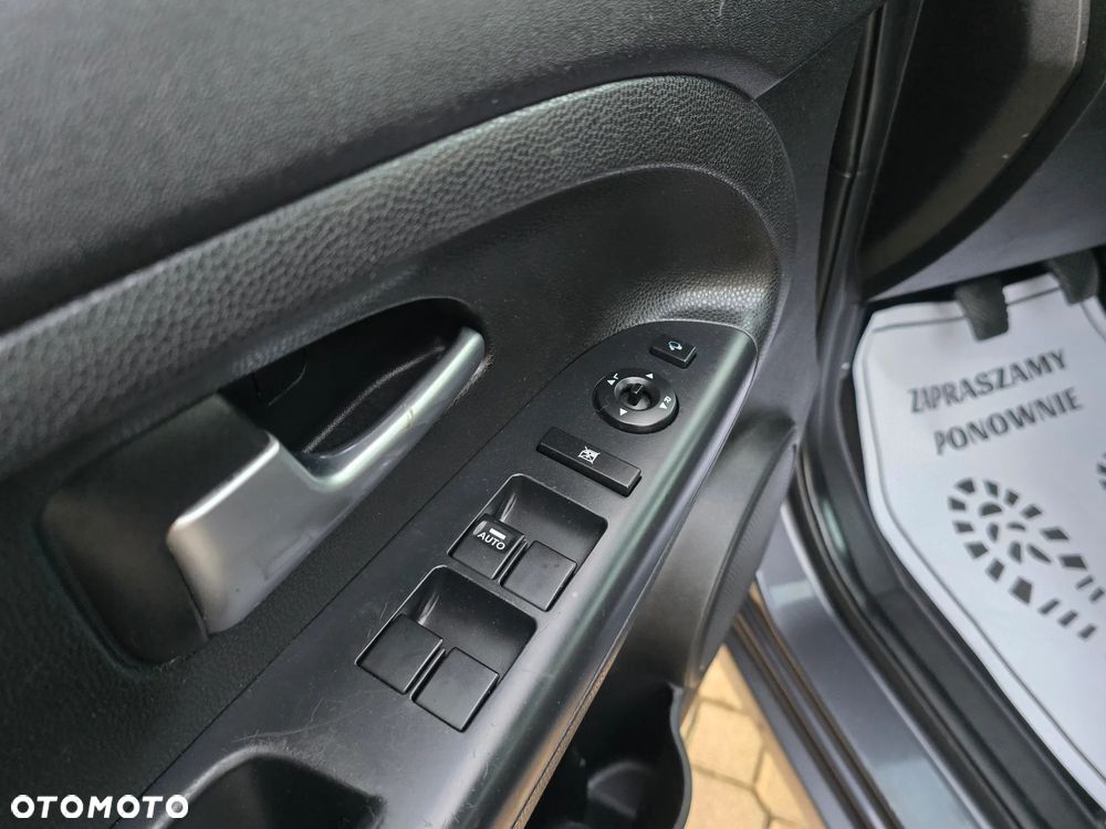 Kia Venga 1.6 CVVT Fifa World Cup Edition - 27