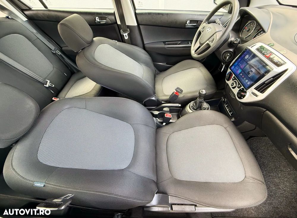 Hyundai i20 1.2 Trend - 18