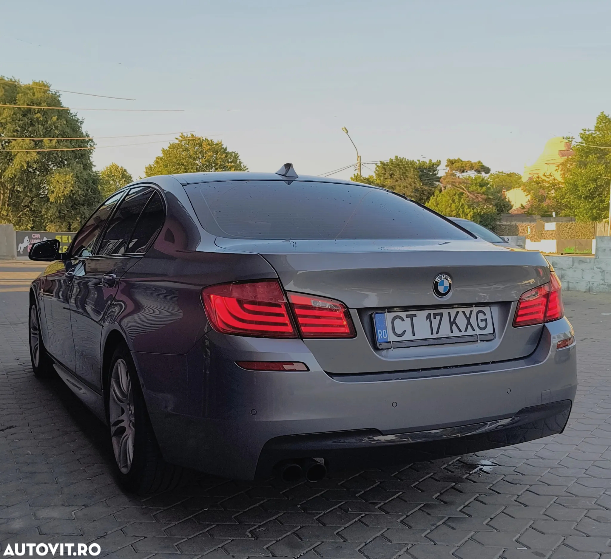 BMW Seria 5 520i Sport-Aut. - 5