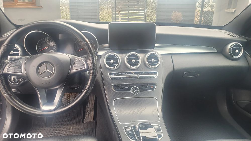 Mercedes-Benz Klasa C 250 7G-TRONIC Avantgarde - 17