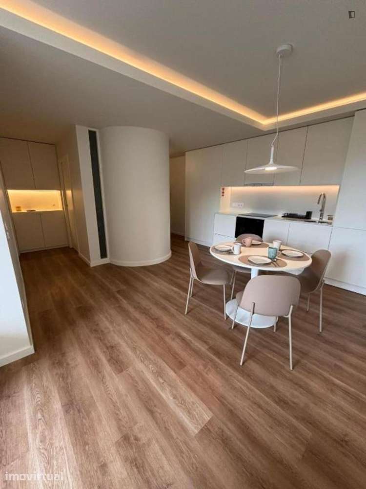 Apartamento com 2 quartos - localizado em Cedofeita Porto - Grande imagem: 4/14