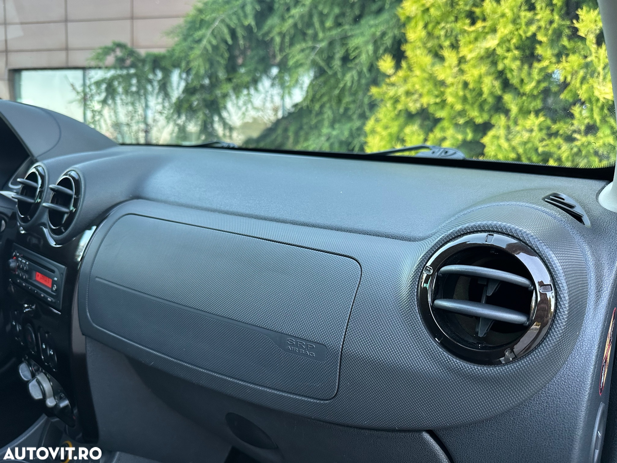 Dacia Duster 1.5 dCi 4x2 Laureate - 32