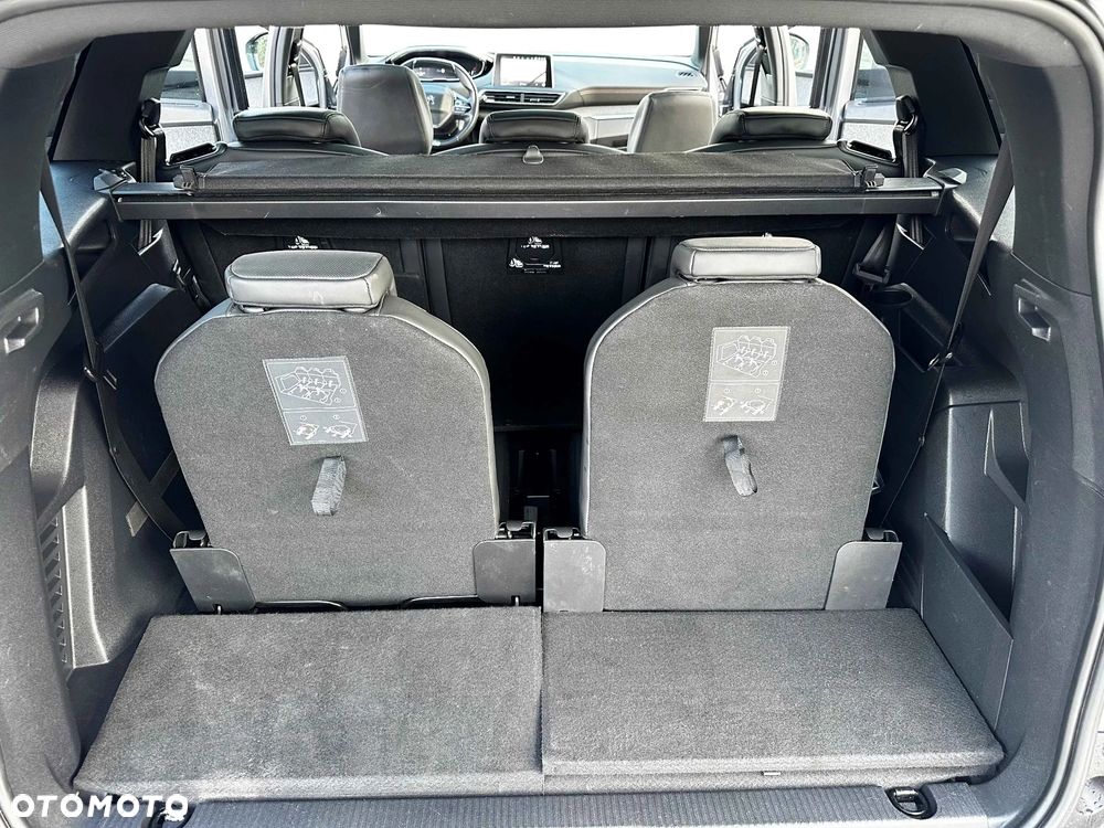 Peugeot 5008 - 37