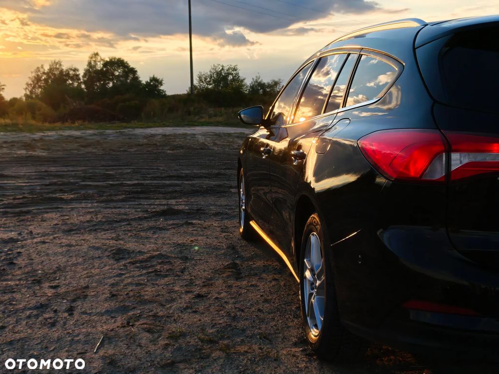 Ford Focus 1.5 EcoBlue SCR Connected - 4