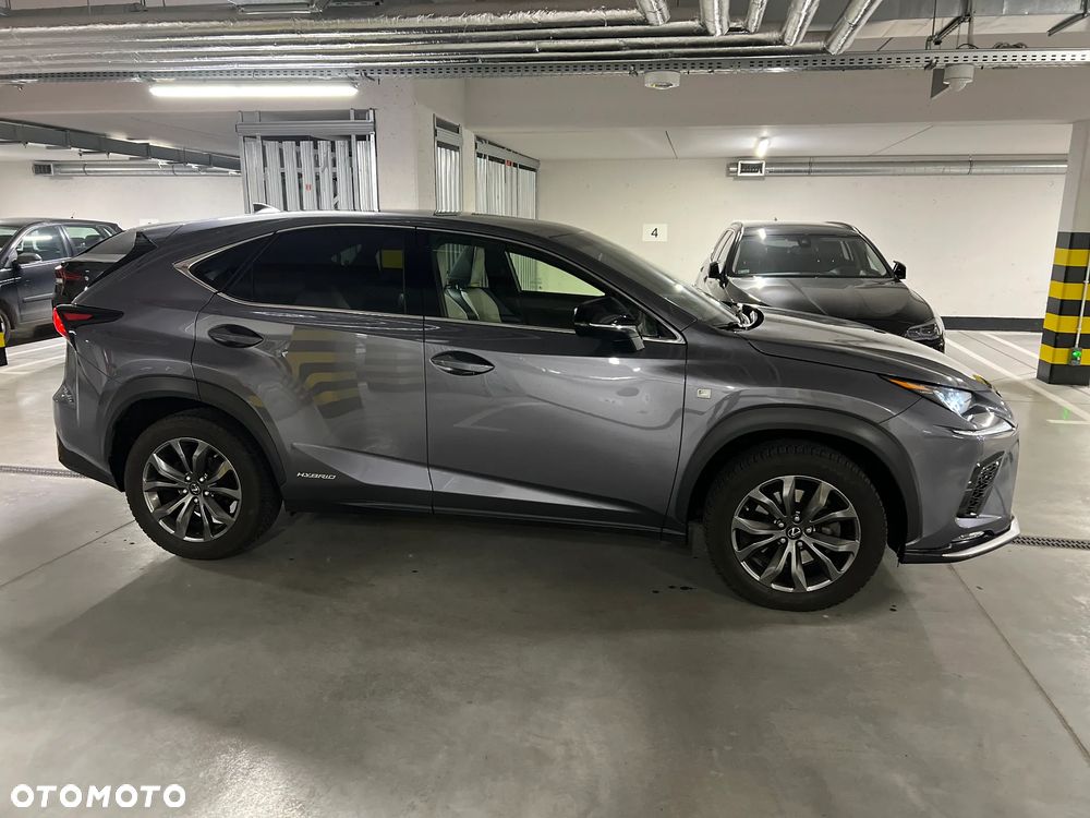 Lexus NX 300h F Sport AWD - 33