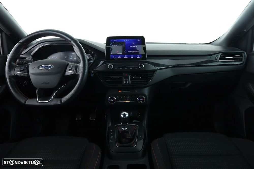 Ford Focus 1.0 EcoBoost MHEV ST-Line - 12