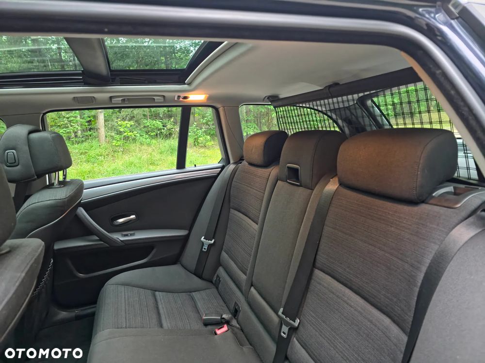 BMW Seria 5 525d Edition Sport - 39