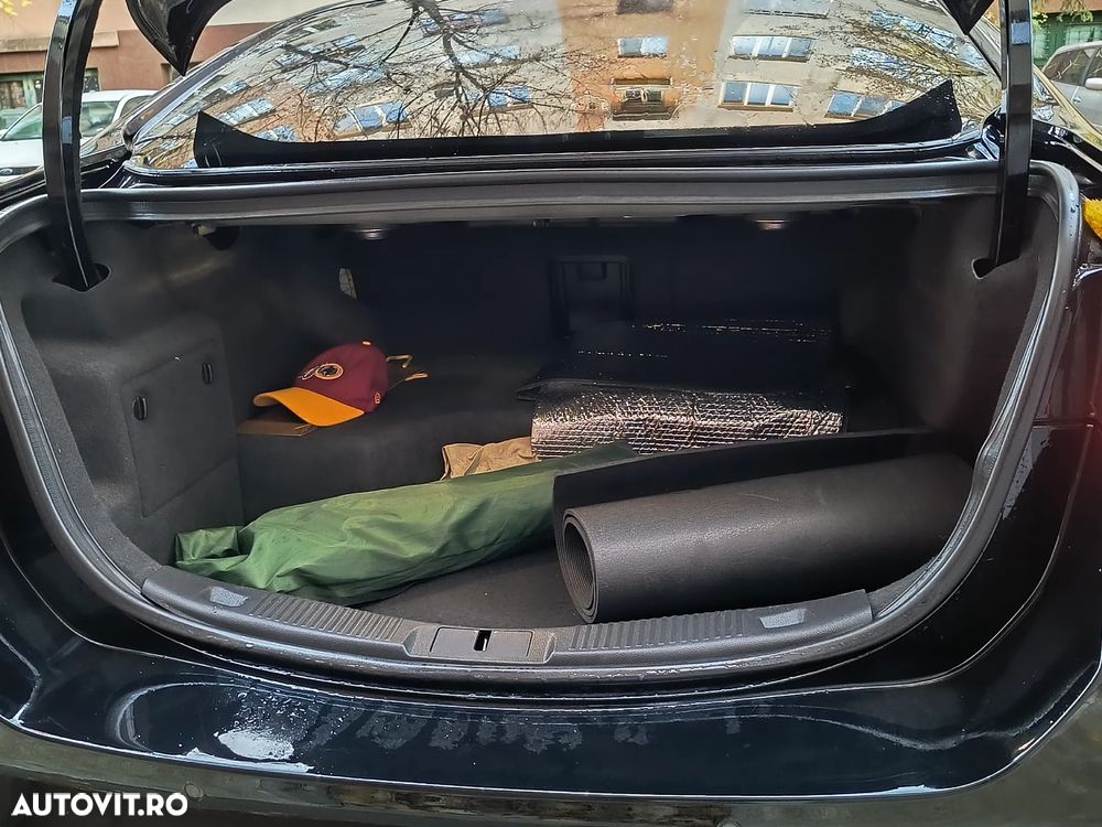 Ford Mondeo Vignale 2.0 Hybrid - 14