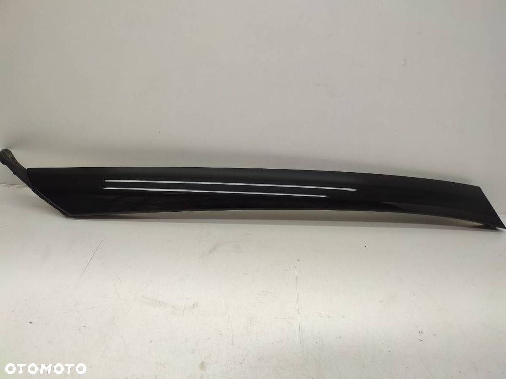 LISTWA PRZEDNIEJ SZYBY CZOŁOWEJ LEWA CITROEN C5 X 9840902880