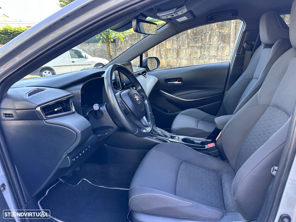 Toyota Corolla 1.8 Hybrid Square Collection - 26