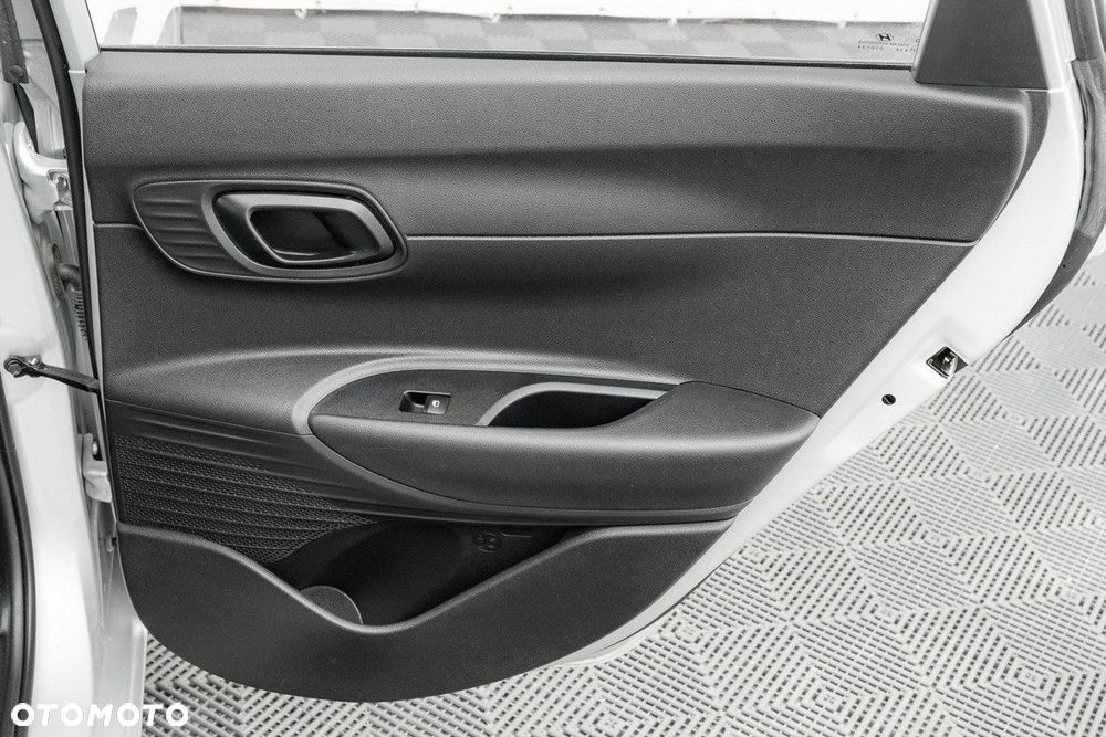 Hyundai i20 1.2 Pure - 19