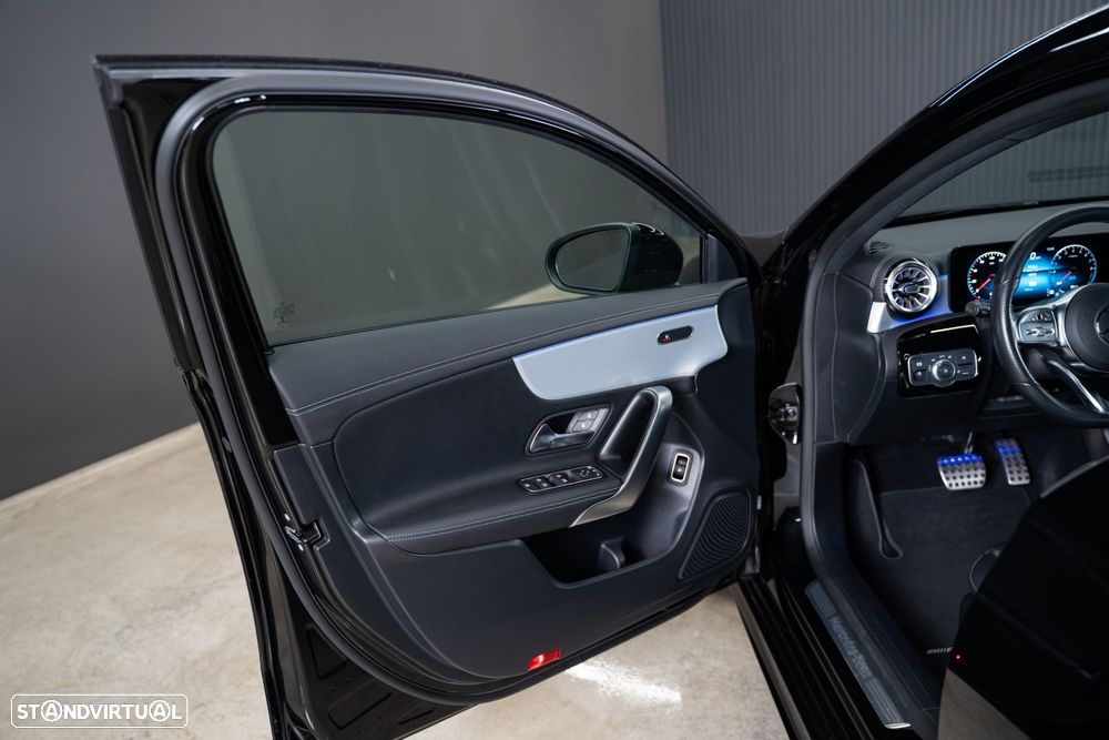 Mercedes-Benz A 250 e AMG Line - 19