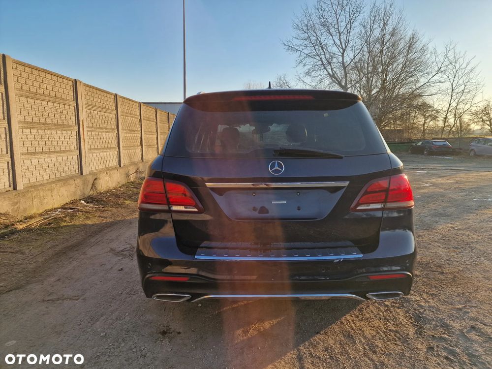 Mercedes-Benz GLE 350 d 4Matic 9G-TRONIC AMG Line - 16