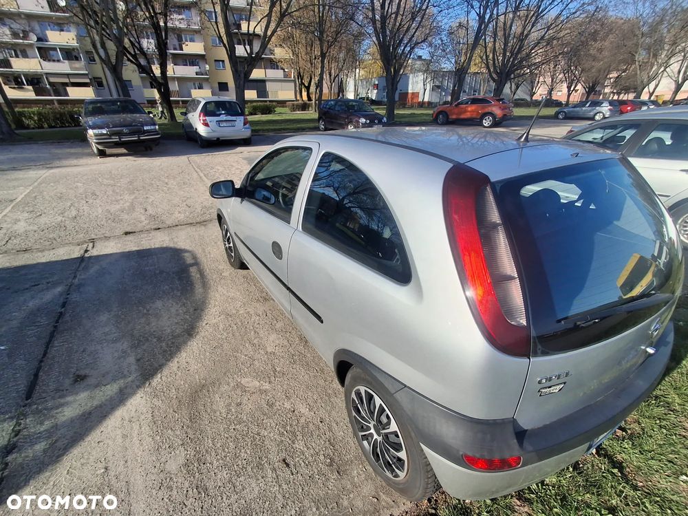Opel Corsa 1.2 16V - 4