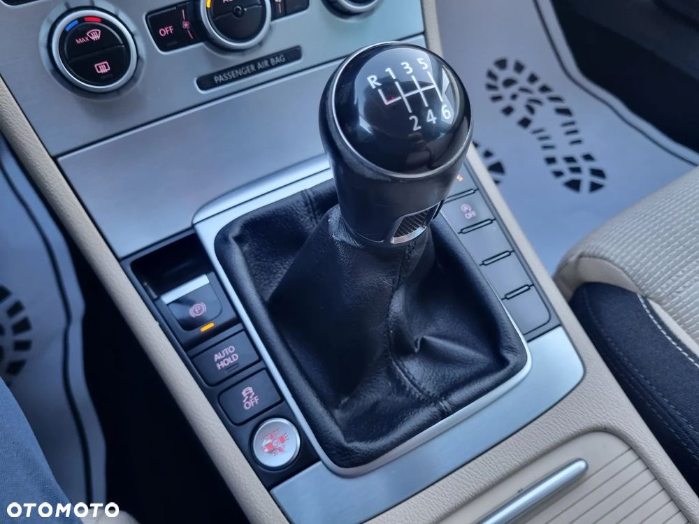 Volkswagen CC 2.0 TDI BlueMotion Technology - 23