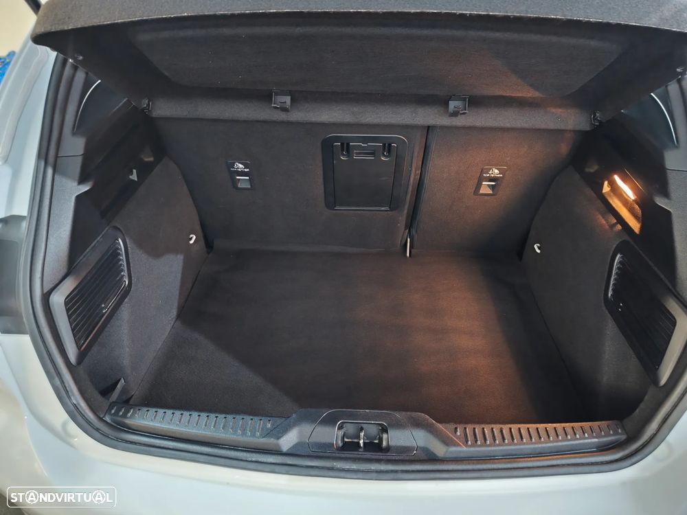 Ford Focus 1.0 EcoBoost MHEV ST-Line - 4
