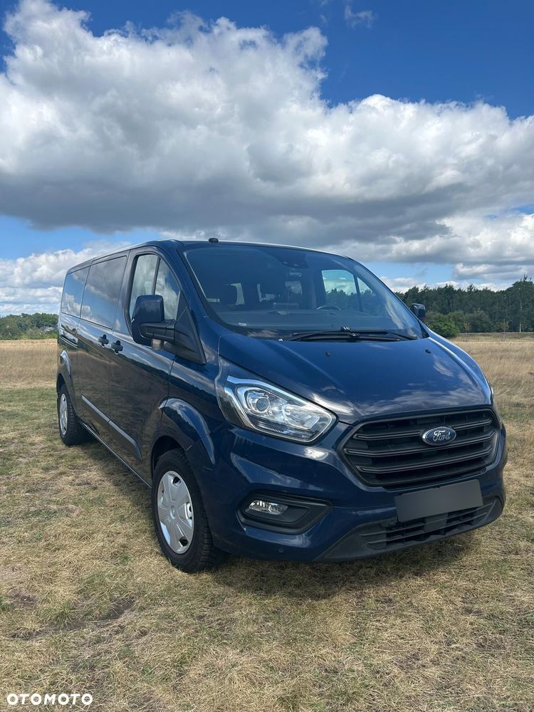 Ford TRANSIT CUSTOM - 1