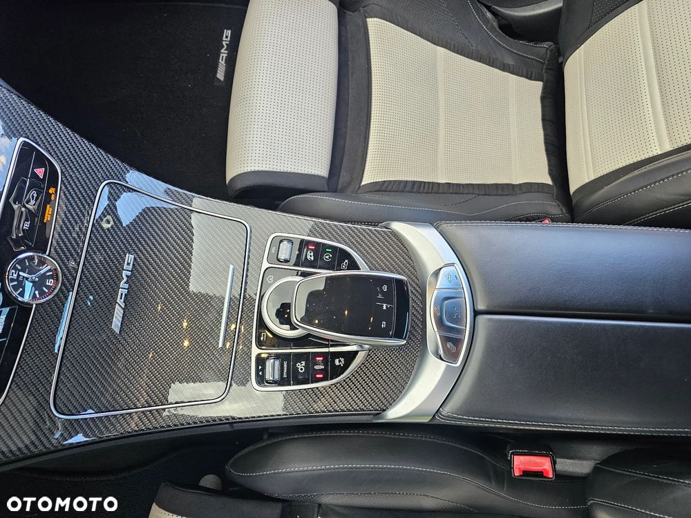 Mercedes-Benz Klasa C AMG 63 S Kabriolet - 13