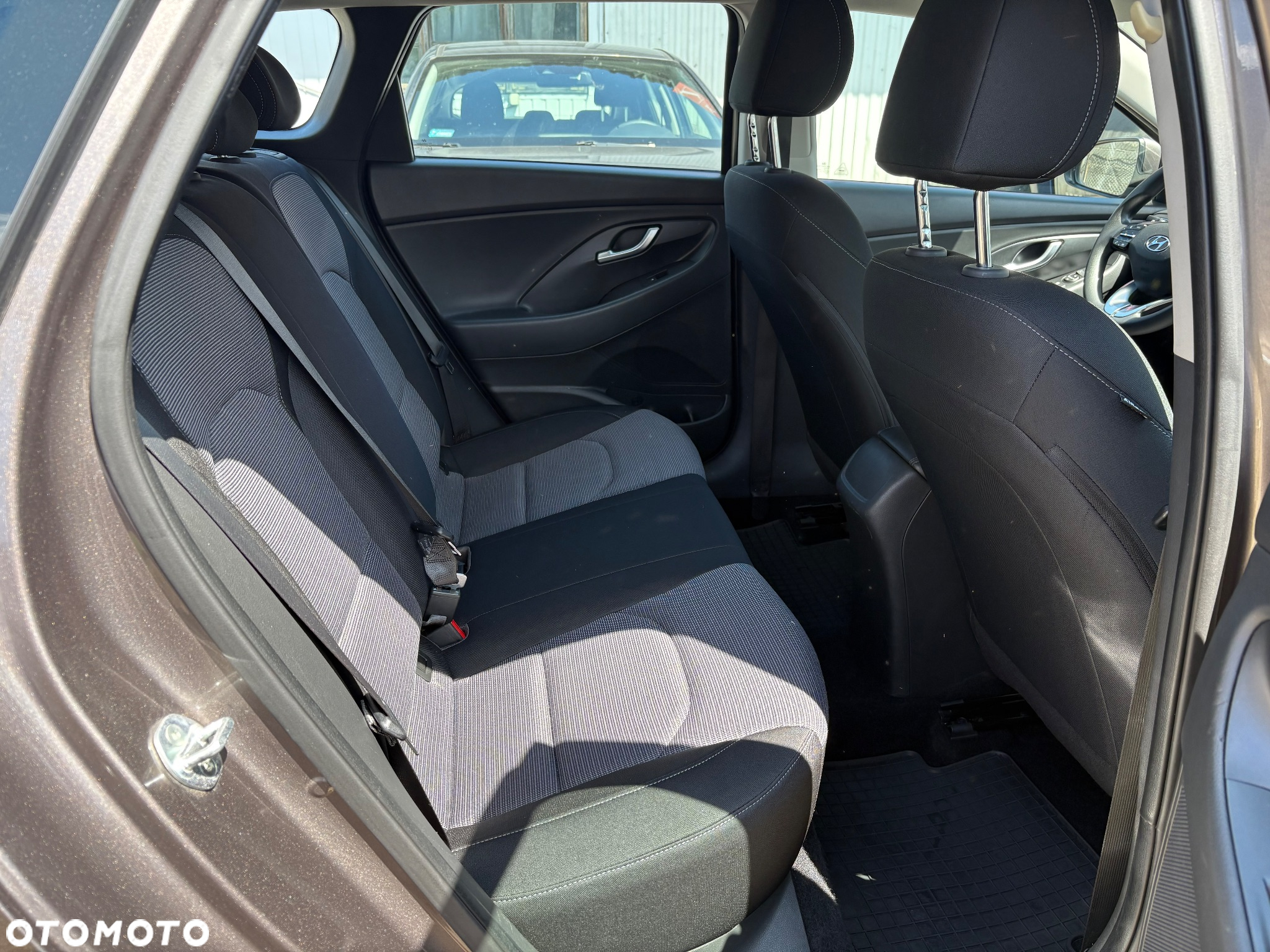 Hyundai i30 1.5 DPI Classic + - 15